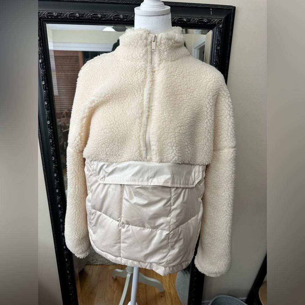 Fabletics Sherpa pullover small half zip